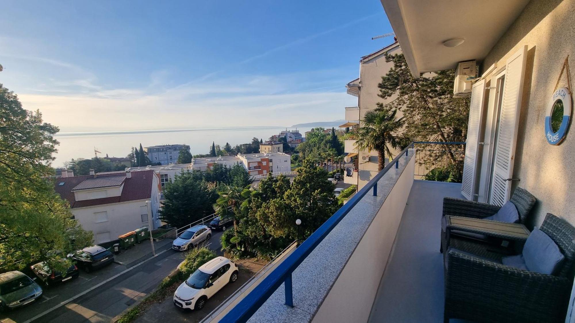 Apartment With Direct Sea View, Free Parking And Close To Beaches And Promenade Lovran Exteriör bild